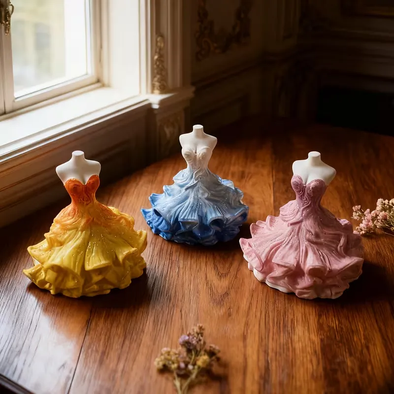 Dress Candle