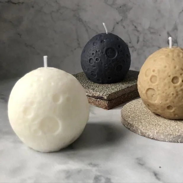 Moon Candle