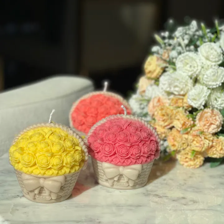 Rose Basket Candle
