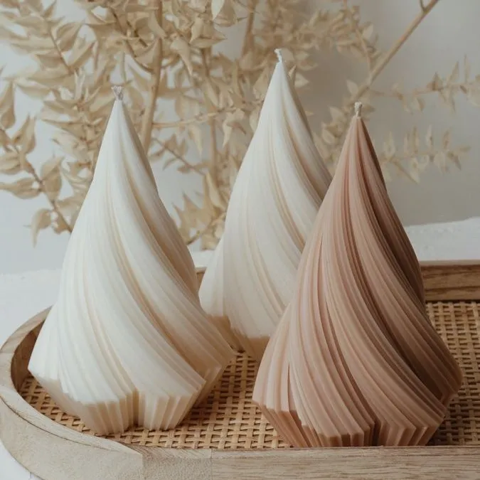 Swirl Christmas Tree Candle